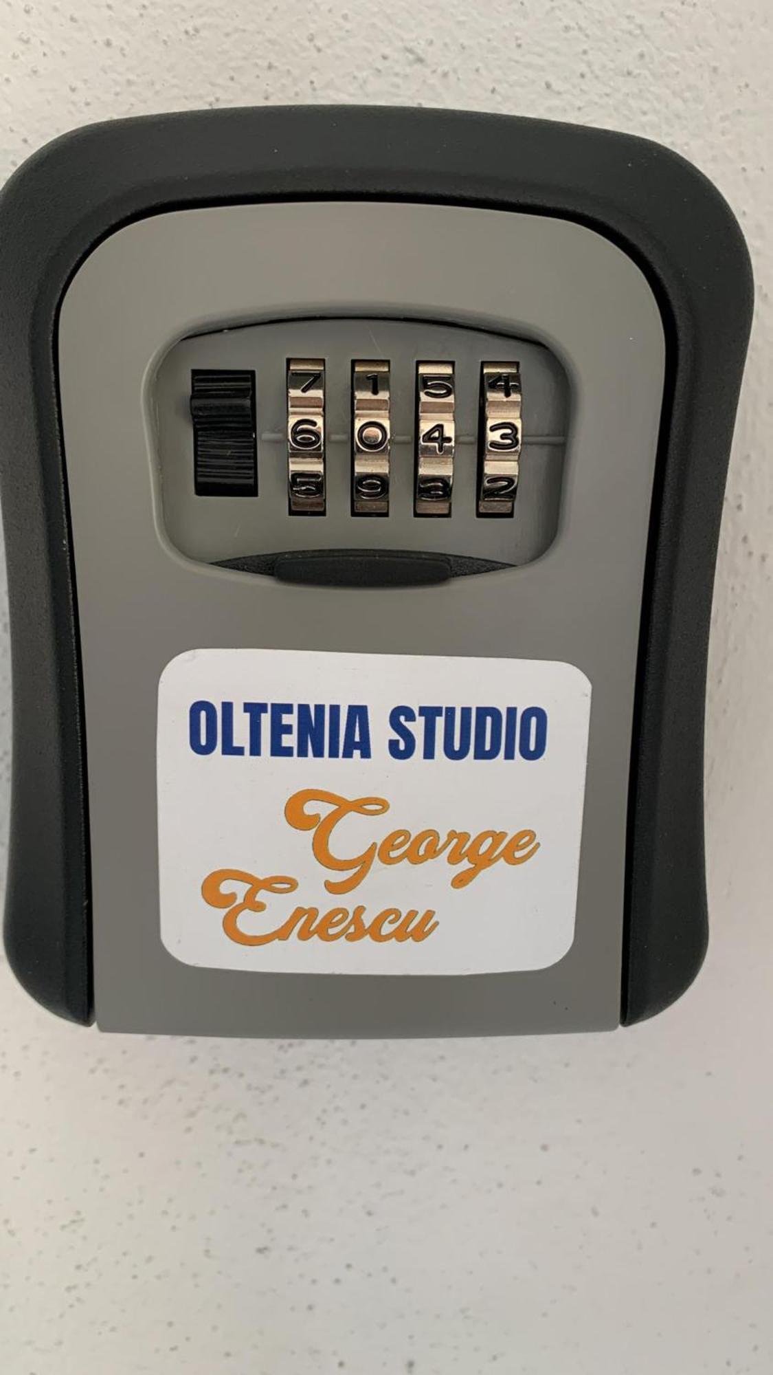 Oltenia Studio George Enescu Craiova Esterno foto